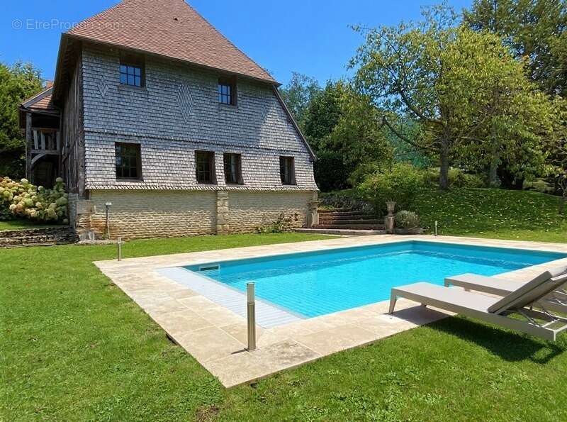 Maison à PONT-L'EVEQUE