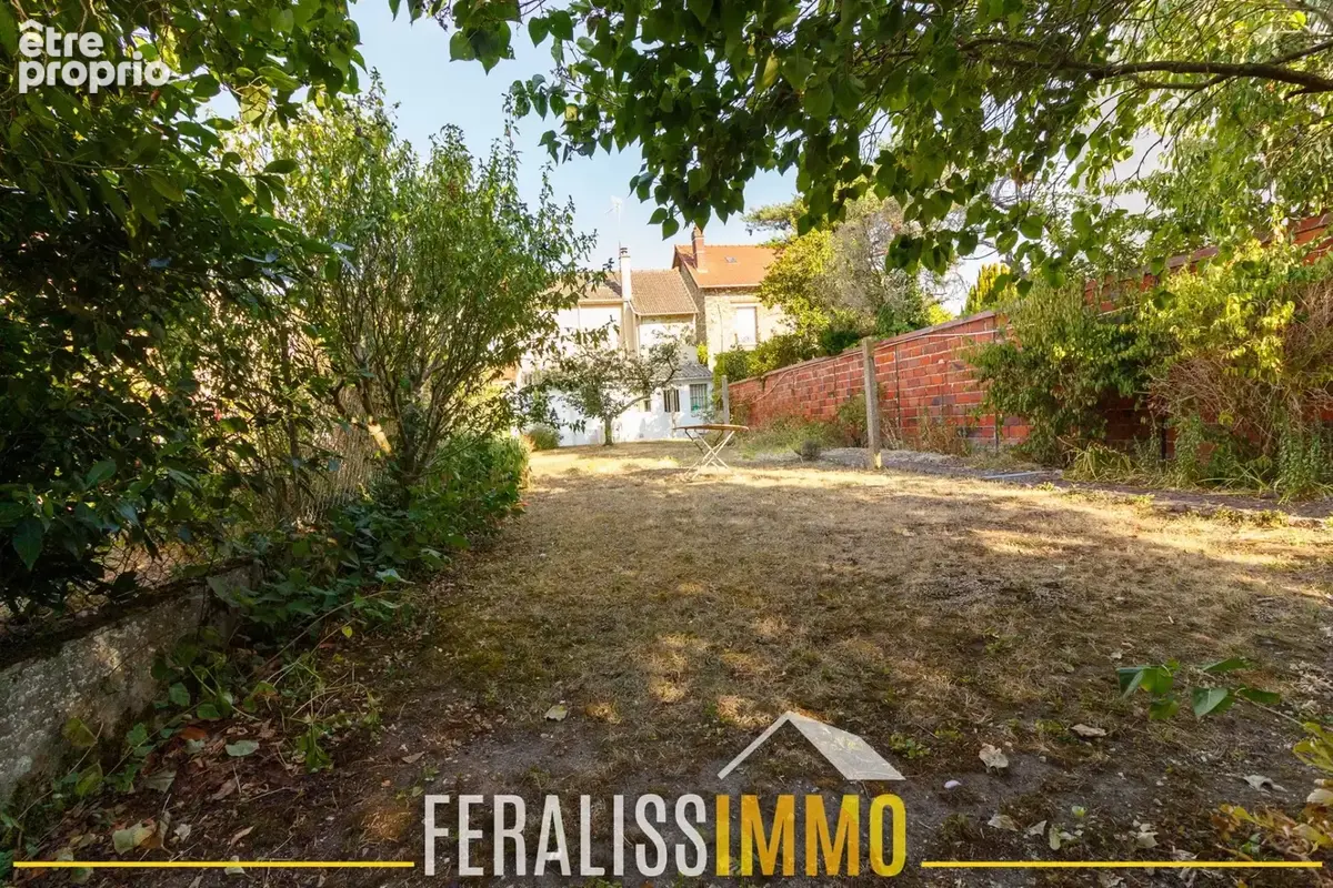 Très beau potentiel pour cette charmante maison de 3 pièces - photo 11