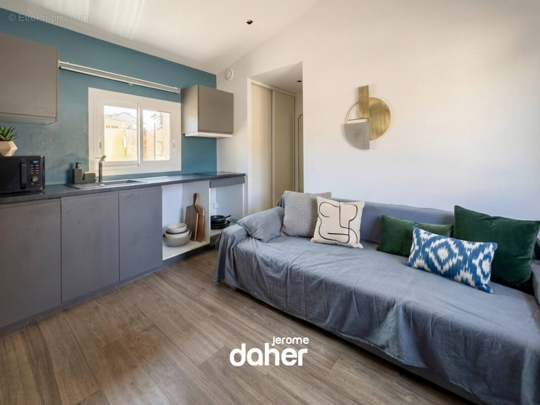 Appartement à MARSEILLE-6E