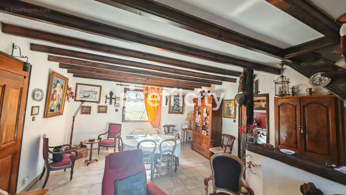 Maison à SAINT-JOSEPH-DE-RIVIERE