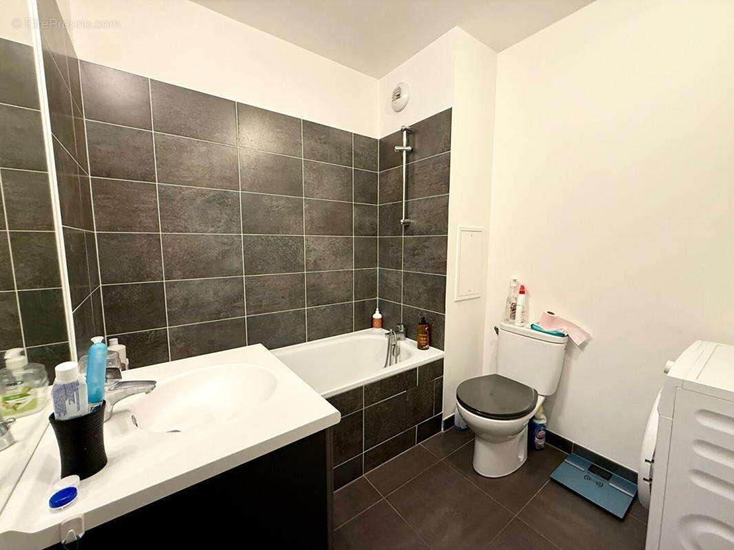 Appartement à SAINTE-GENEVIEVE-DES-BOIS