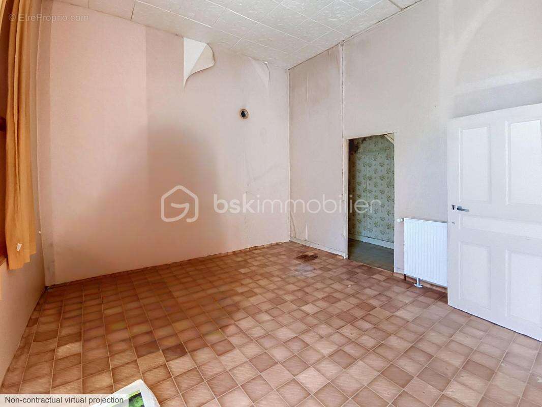 Maison a renover en deux parties avec terrain - photo 13