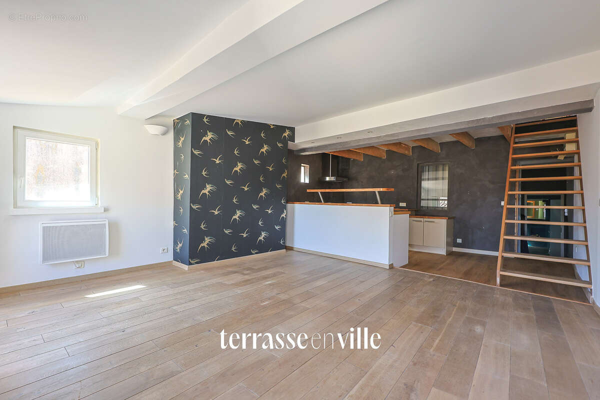 Appartement à AIX-EN-PROVENCE