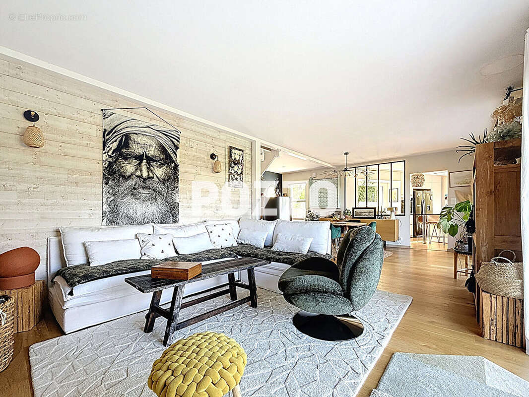 Maison à DONVILLE-LES-BAINS