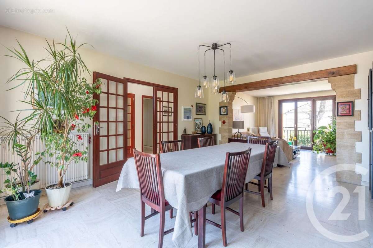 Maison à VILLIERS-SUR-MARNE