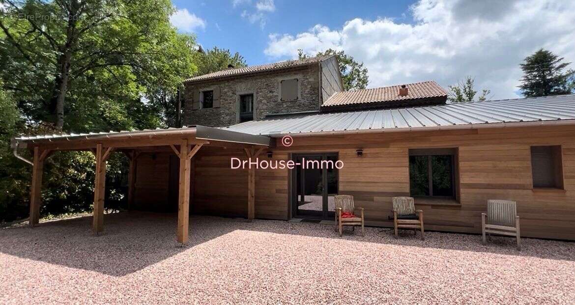 Maison à SAINT-DENIS