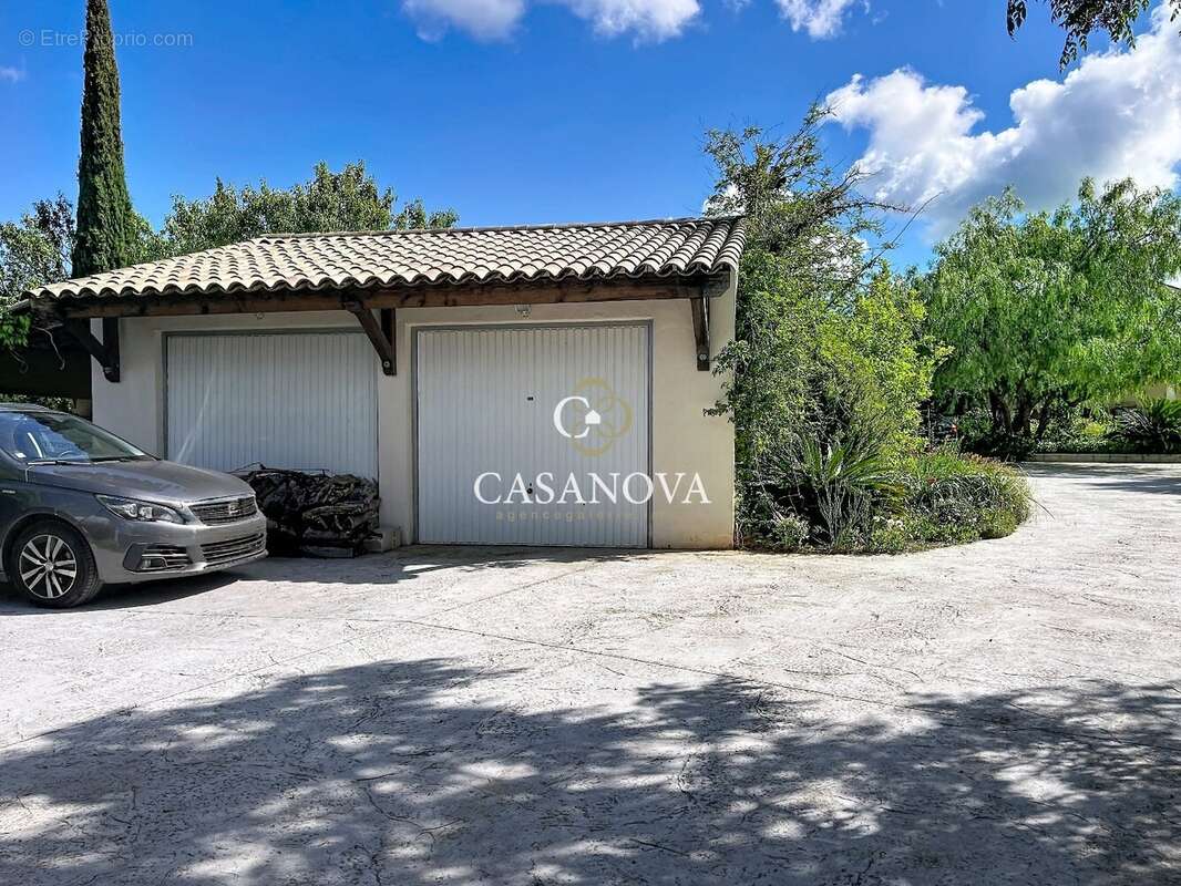 Villa à vendre à Laurens avec grand jardin paysager - photo 16