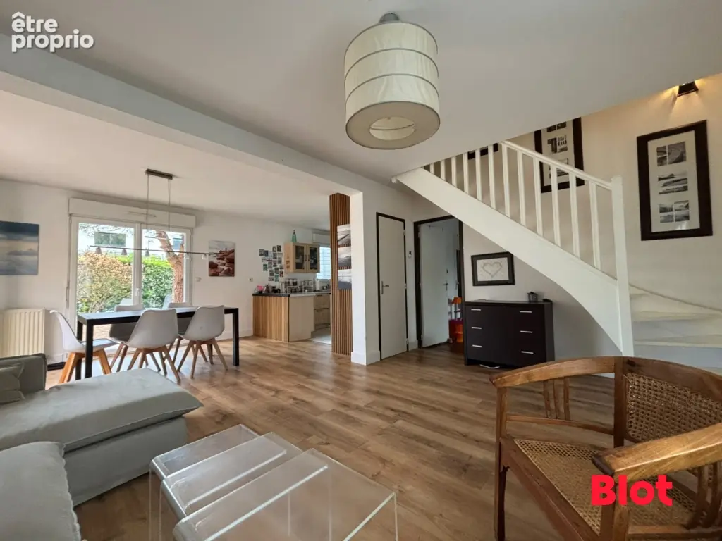 Maison 8 pièces 114 m² à vendre à Bain-De-Bretagne (35470) - photo 3