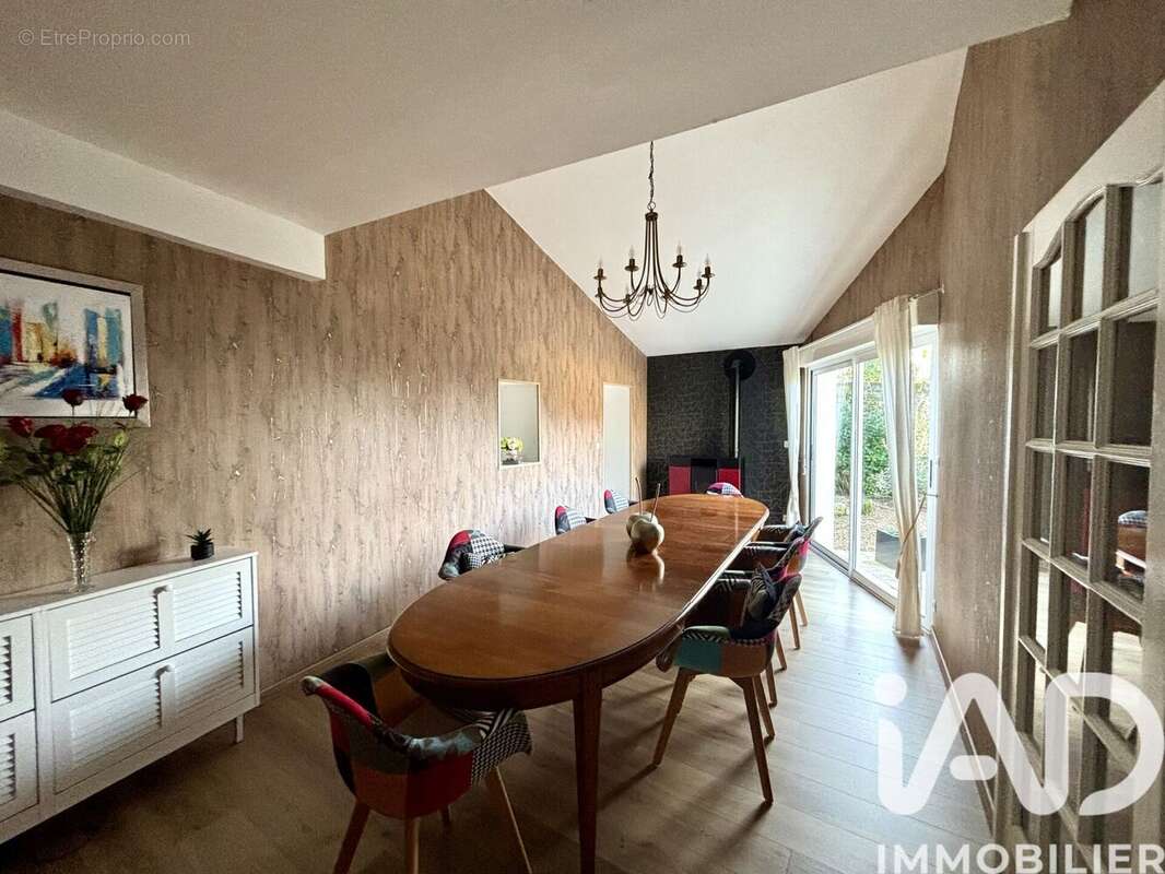 Maison 170 m² à Chalais  - photo 6