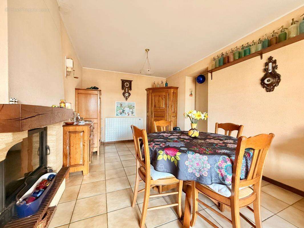 Maison à VAROIS-ET-CHAIGNOT