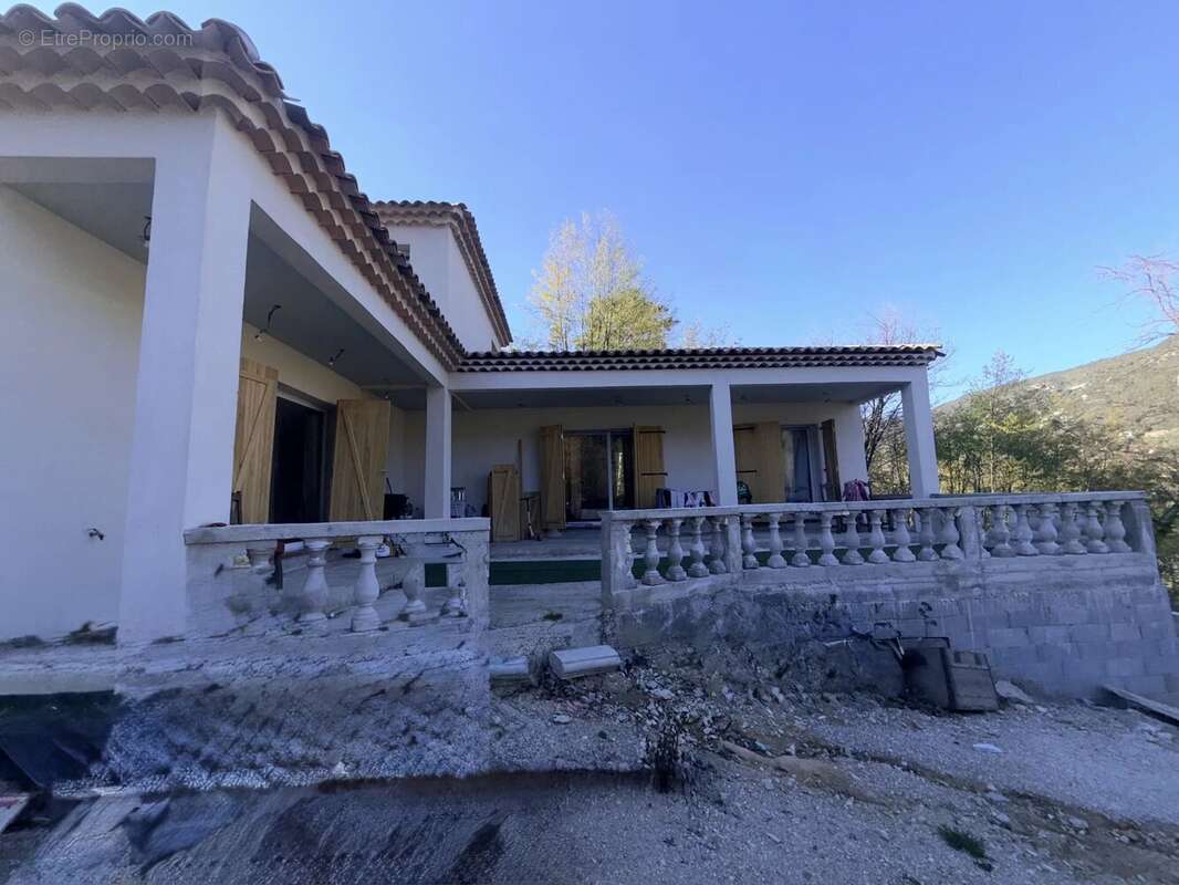 Maison à TOURRETTE-LEVENS