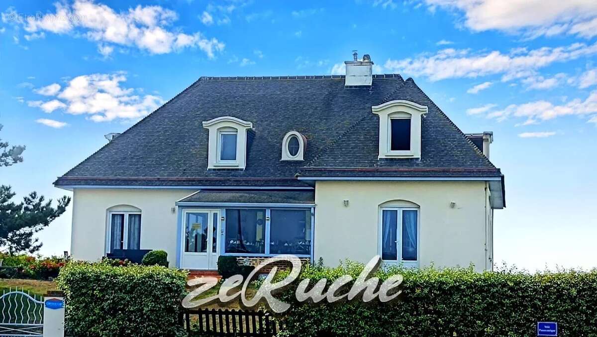 Maison à SAINT-COME-DE-FRESNE