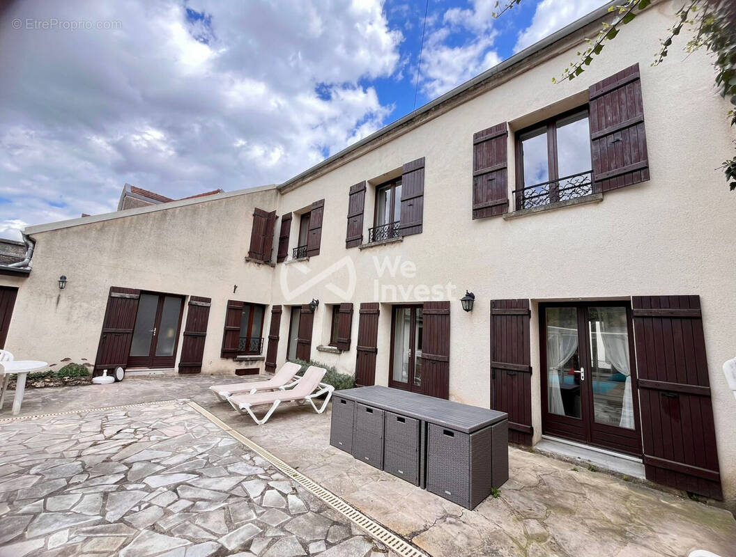 Maison à COULOMMIERS