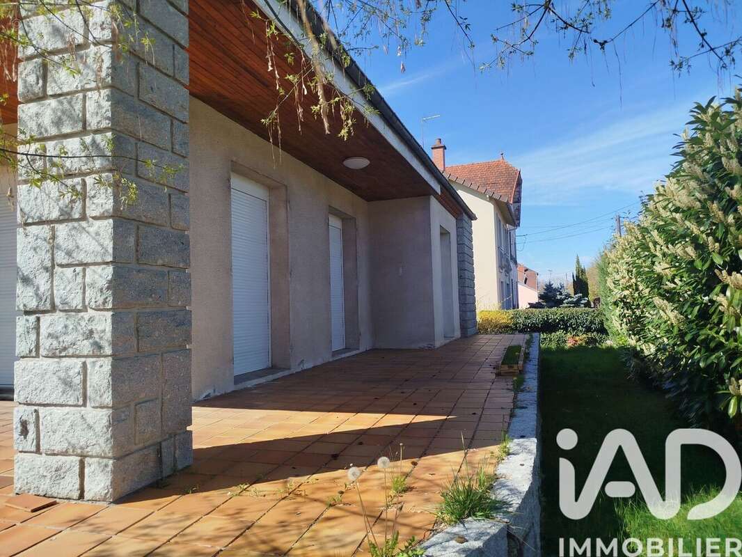 Photo 2 - Maison à MONTLUCON