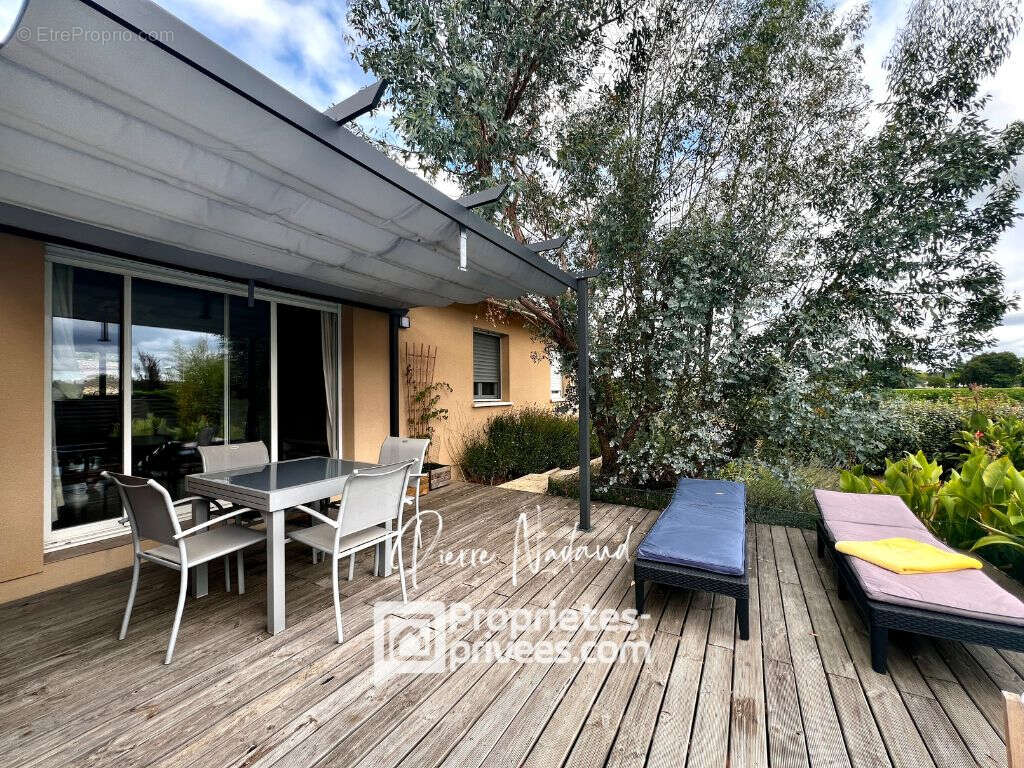 Maison à SAINTE-TERRE