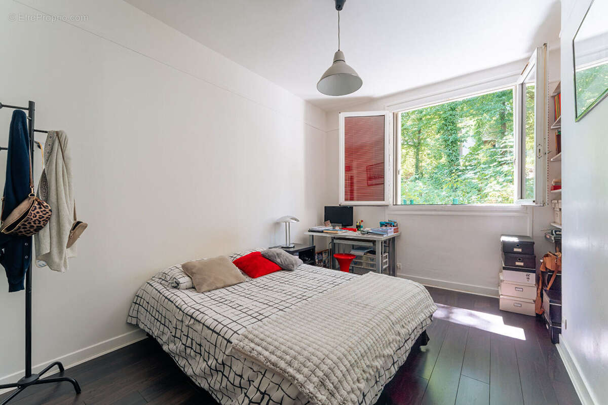 Appartement à LE PLESSIS-ROBINSON