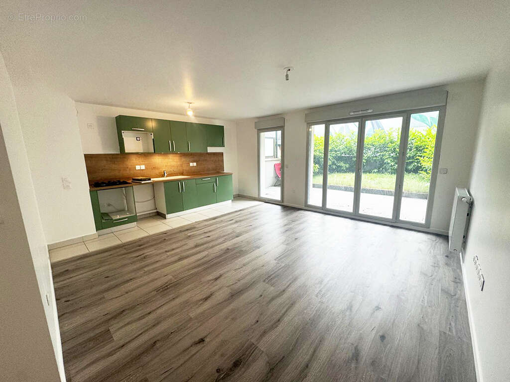 Appartement 65 m² à Savigny-Sur-Orge  - photo 2