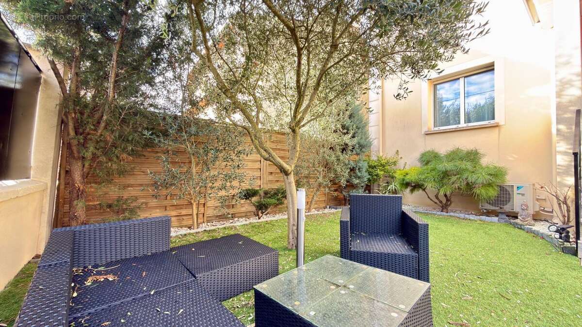 Maison à NEUILLY-SUR-MARNE