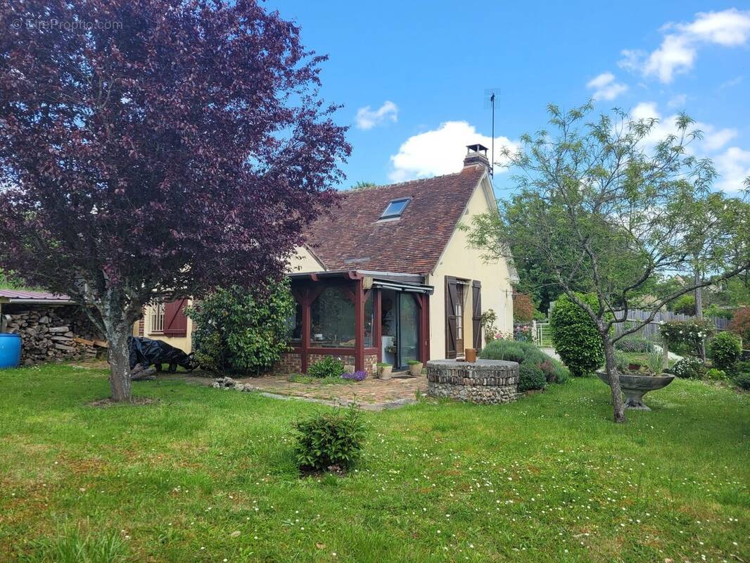 Maison à MOUTIERS-AU-PERCHE