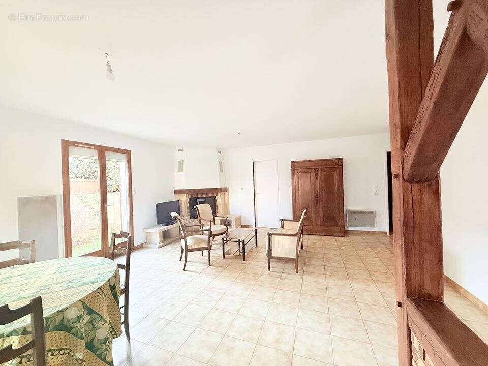 Maison à VILLENEUVE-LES-MAGUELONE