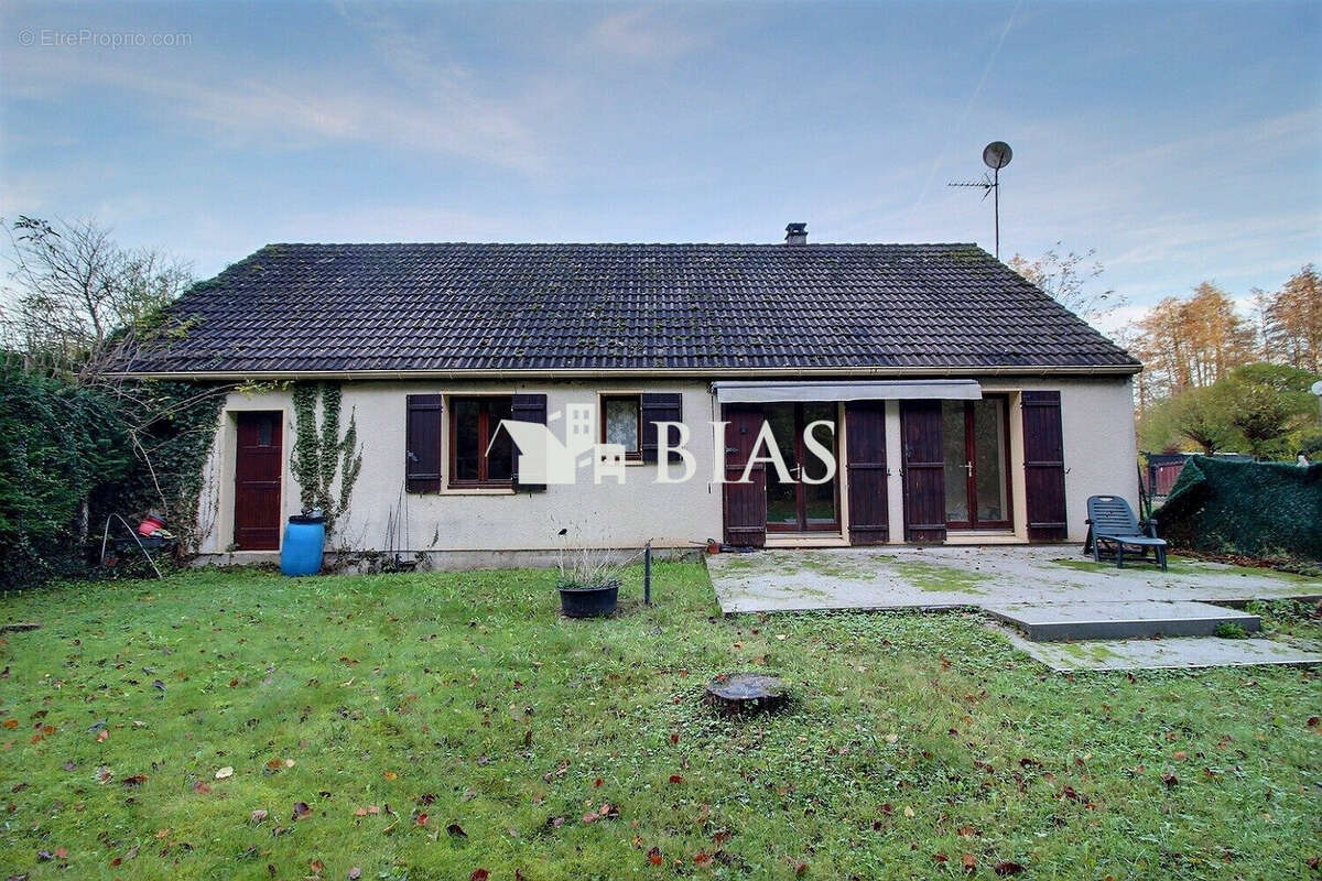 Maison à CROISY-SUR-ANDELLE