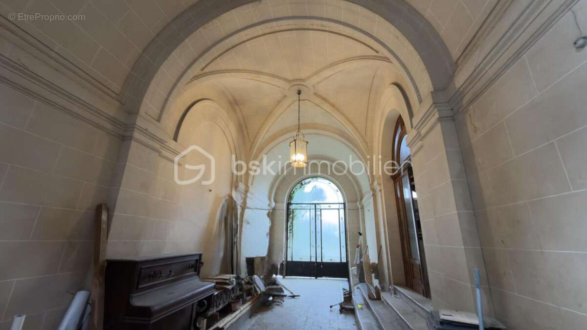 Hôtel particulier d’exception – Plus de 700 m² exploitables – Reims Centre Historique - photo 5