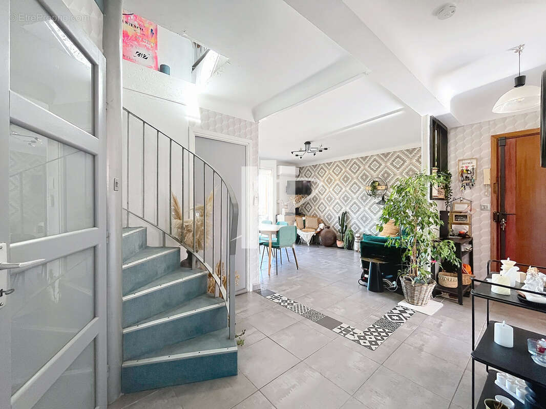 Appartement à FREJUS