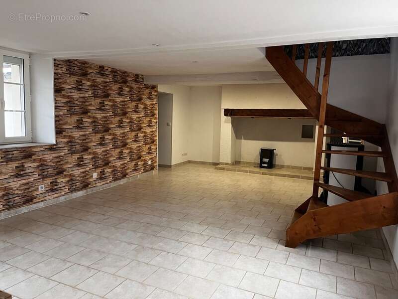 Maison à CRESSONSACQ