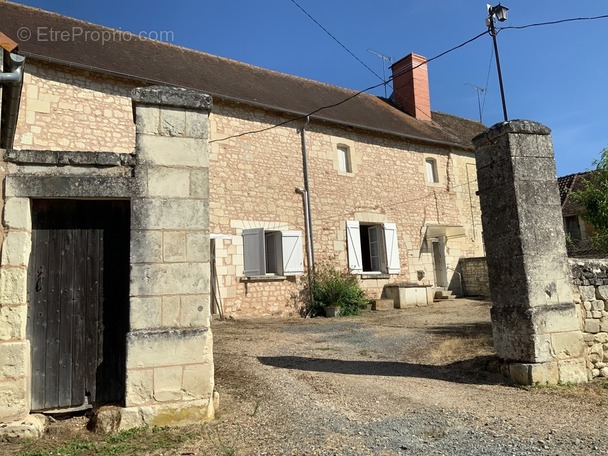 Maison à SAINT-SAUVEUR