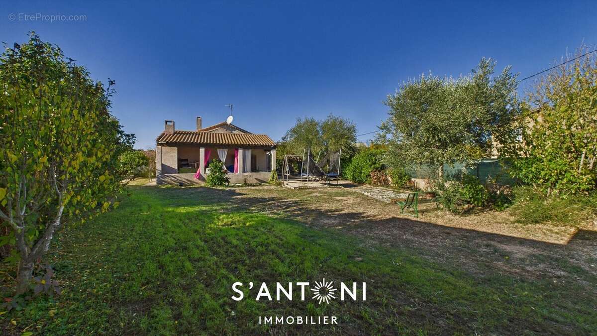 Maison à LIGNAN-SUR-ORB