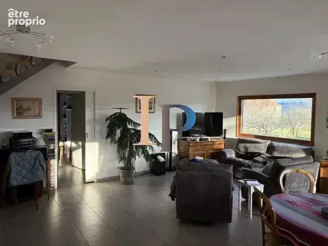 5 mn CHARLIEU maison avec vue et piscine - photo 7