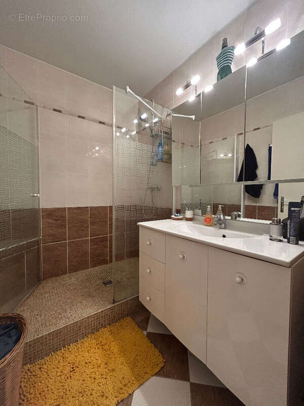 Appartement à BURES-SUR-YVETTE