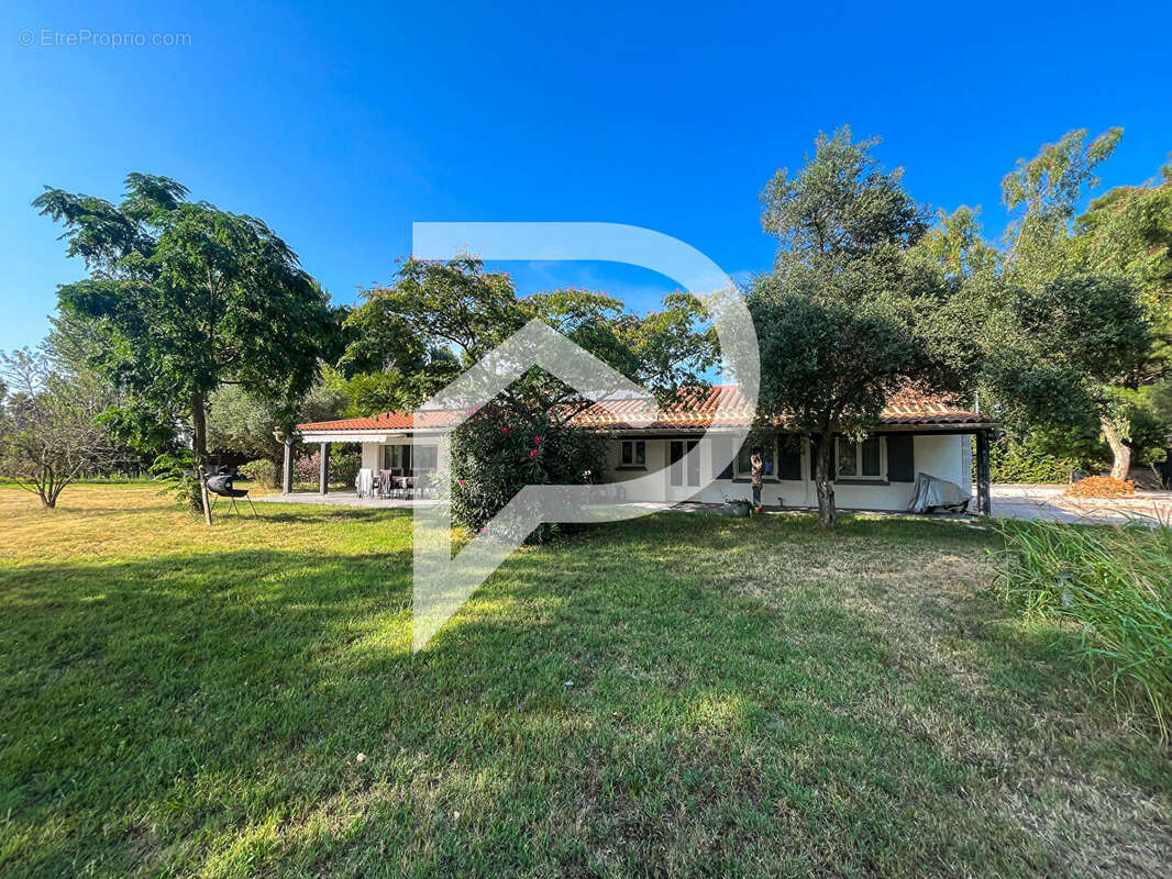 Maison à SAINT-CYPRIEN