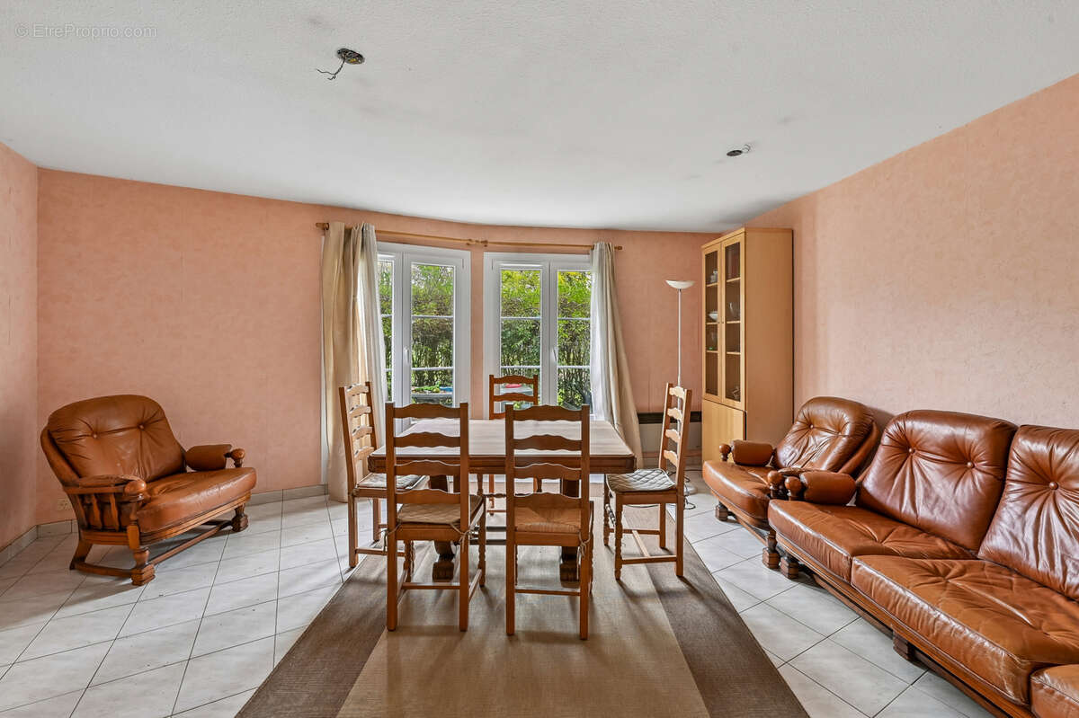 Appartement à SAINT-BRICE-SOUS-FORET