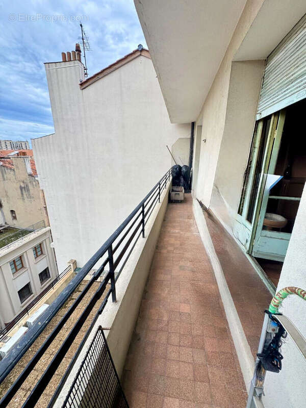 Appartement à MARSEILLE-1E