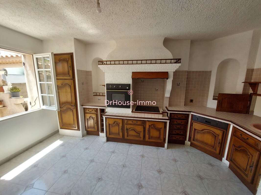 Maison 115 m² à Martigues  - photo 16