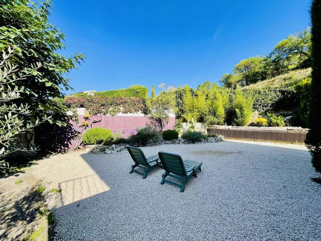 Maison à VAISON-LA-ROMAINE