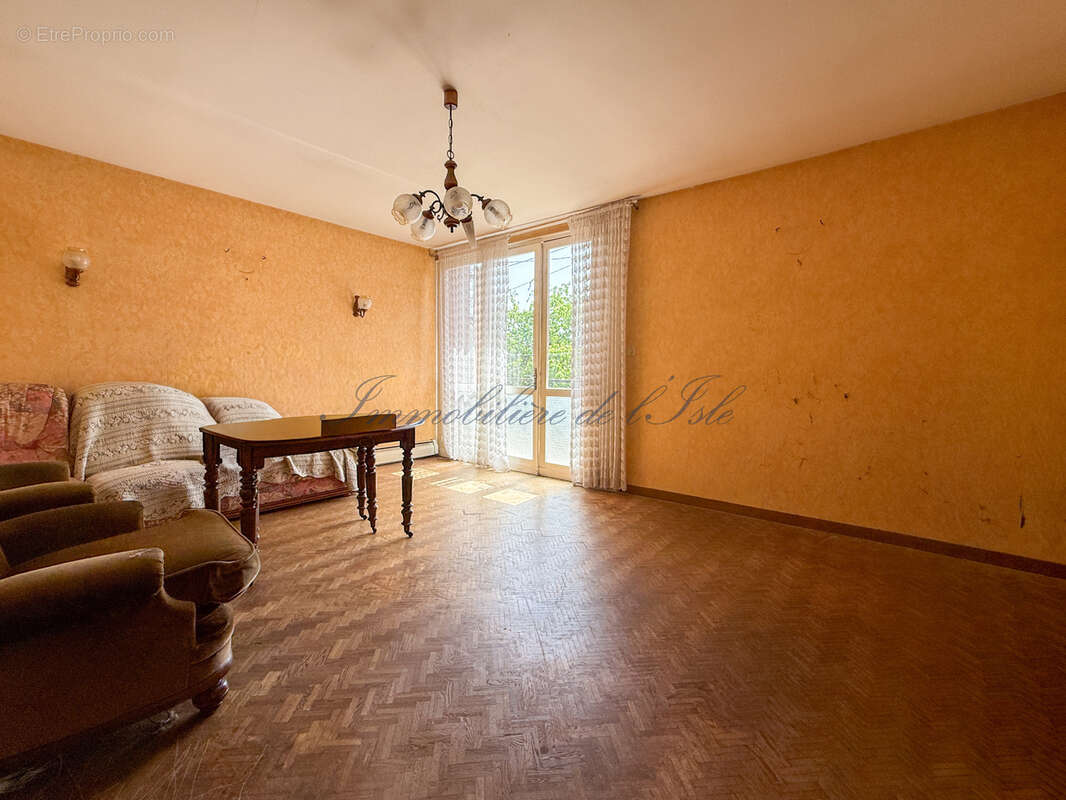 Maison à COULOUNIEIX-CHAMIERS