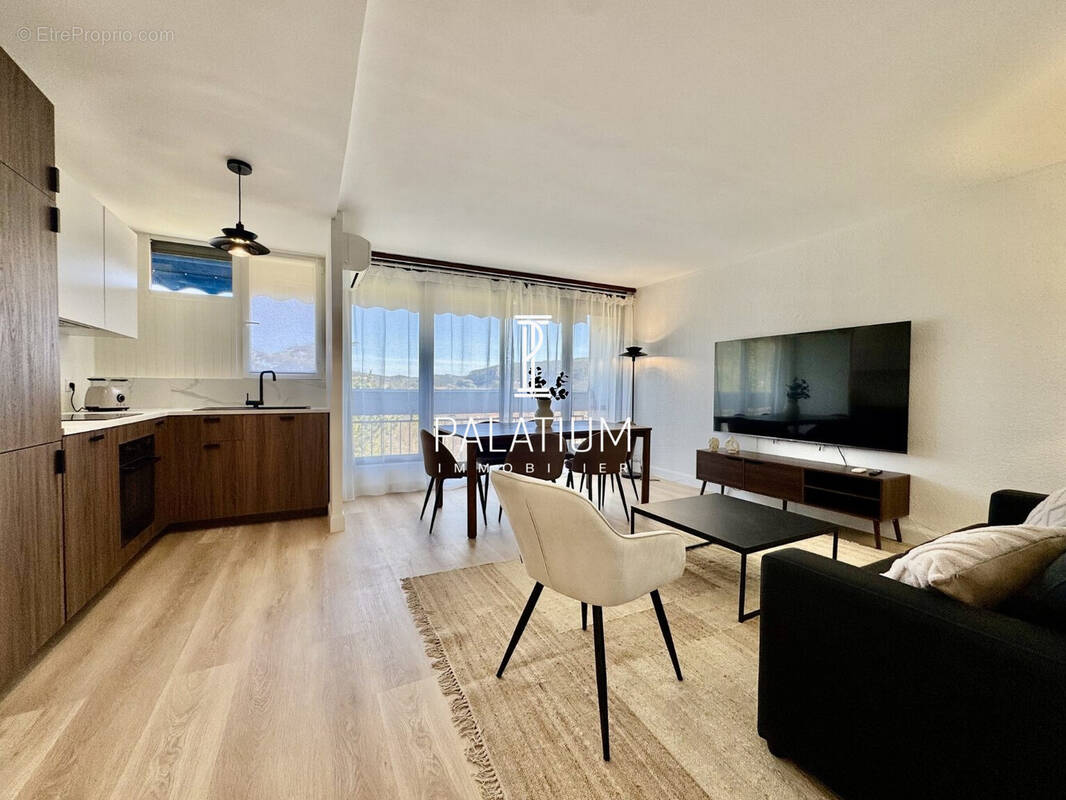 Appartement à GREOUX-LES-BAINS