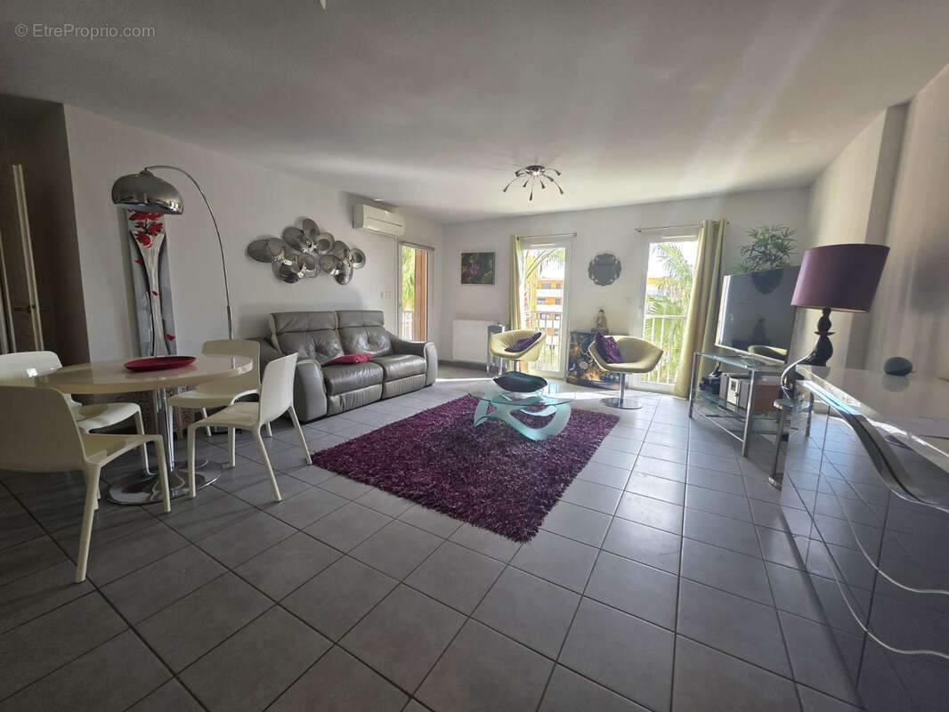 Appartement à JUVIGNAC