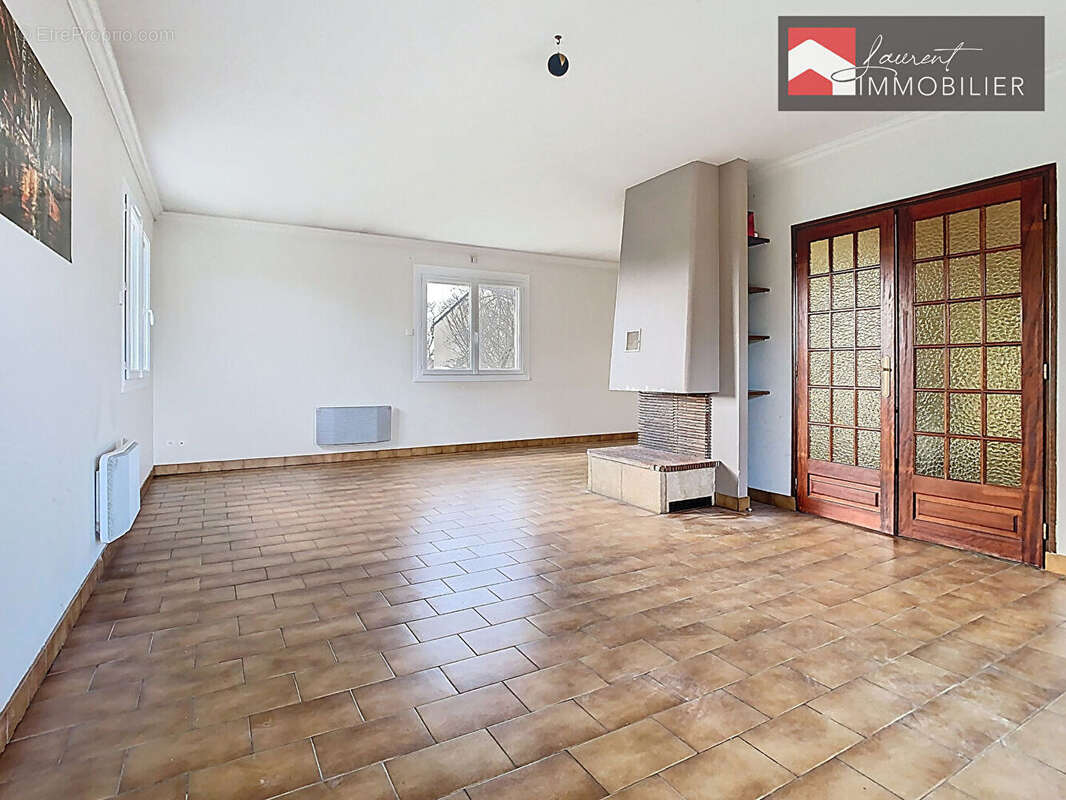 Maison à PONT-DE-VAUX