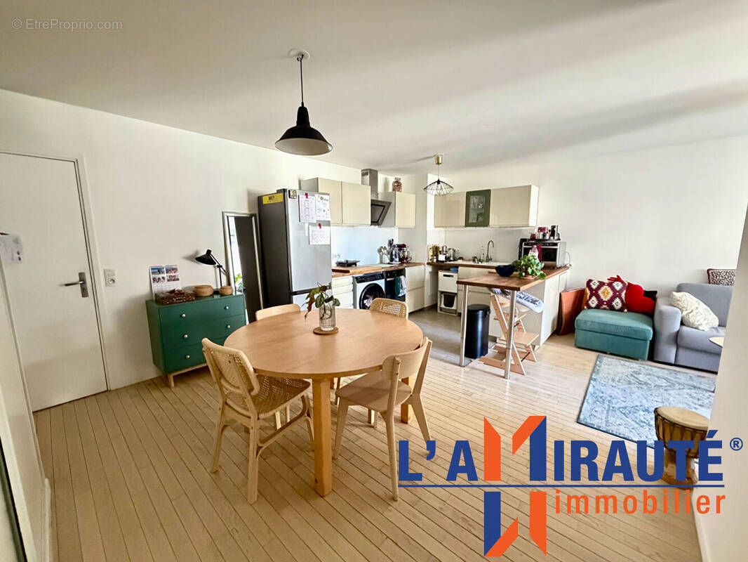 Appartement à SARTROUVILLE