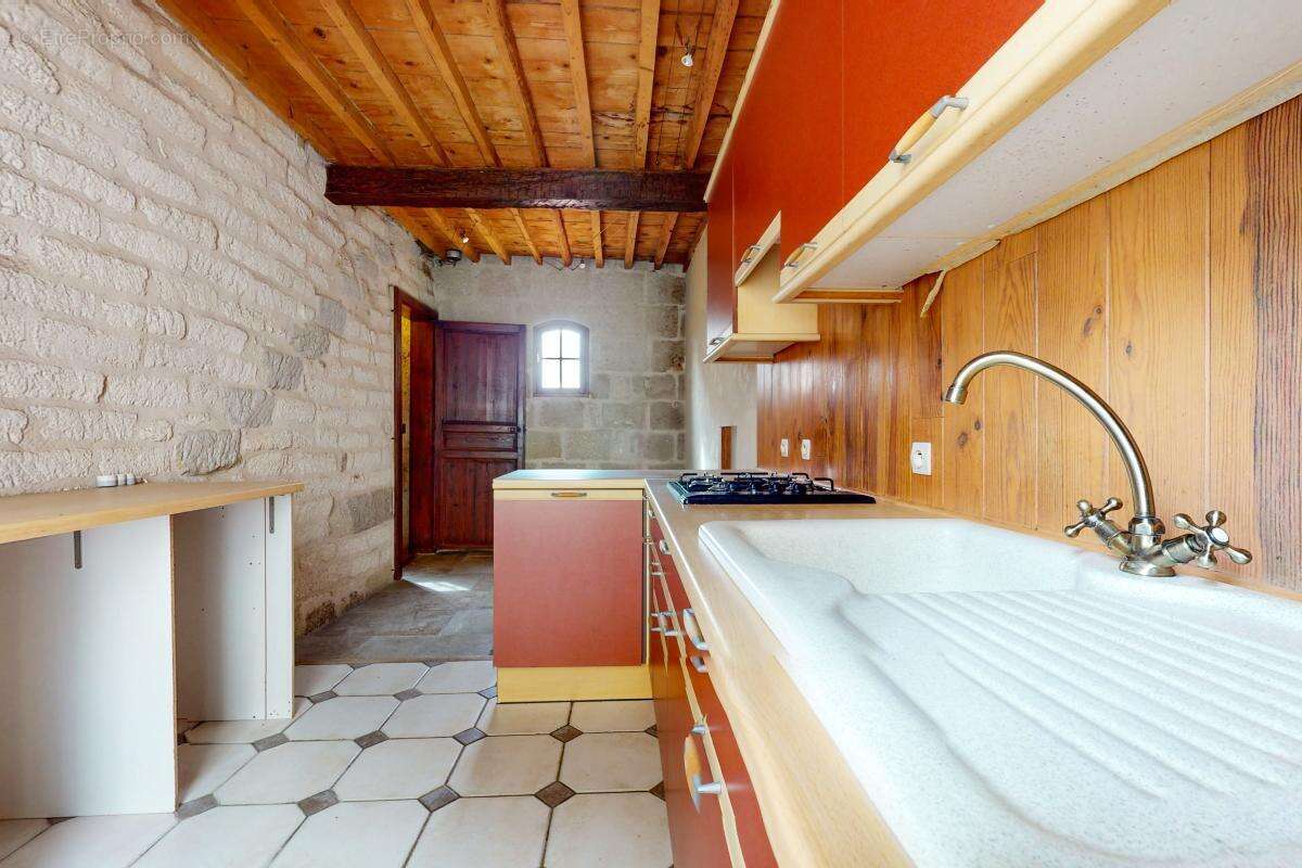 Maison à SAINT-JEAN-DE-VEDAS