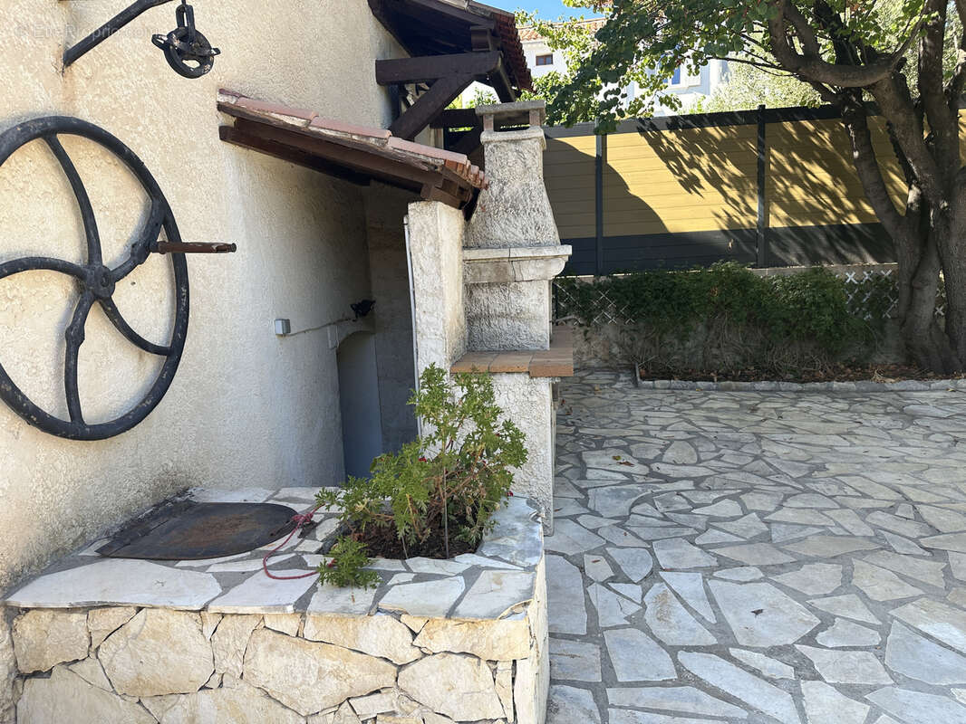 secteur RESIDENTIEL RECHERCHE BAS FARON - CALME - sur  390 m2 hab 72 m2 + grand sous-sol + grenier - photo 8