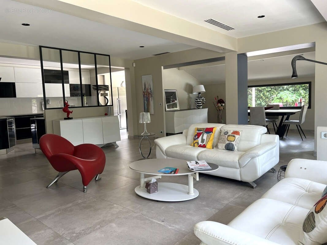 Maison à LES ANGLES