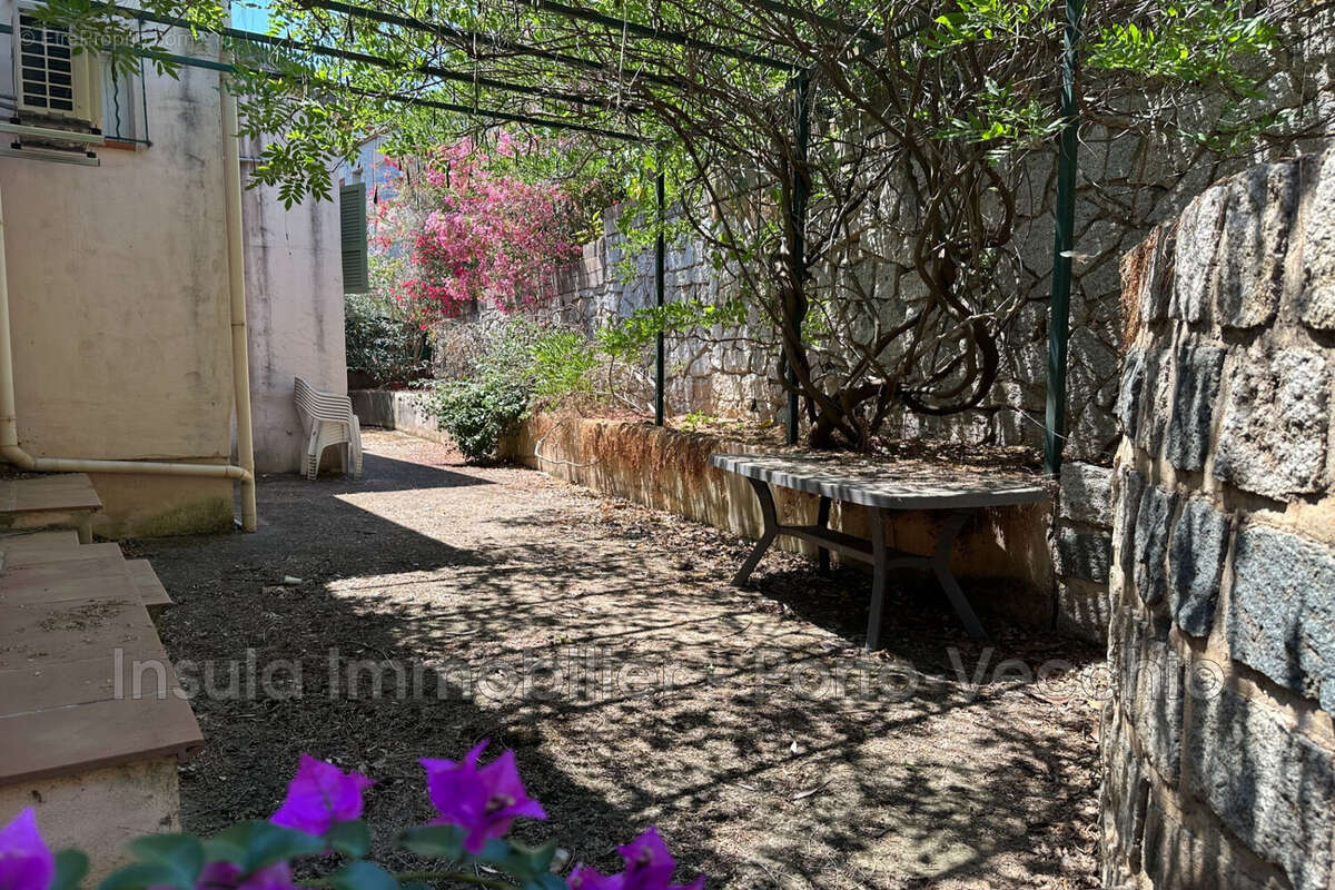 Maison 6 pièces 161 m² à vendre à Porto-Vecchio (20137) - photo 3