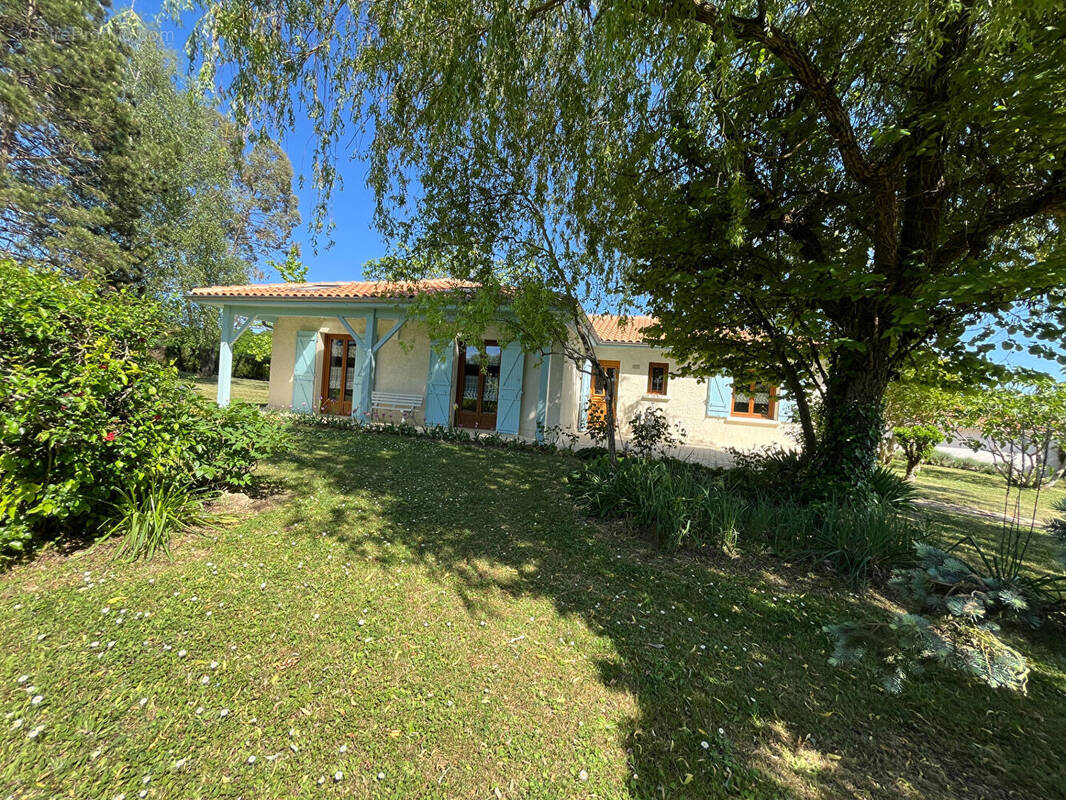 Maison à MOUTHIERS-SUR-BOEME