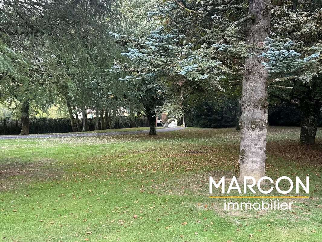 Maison à SAINT-SULPICE-LAURIERE