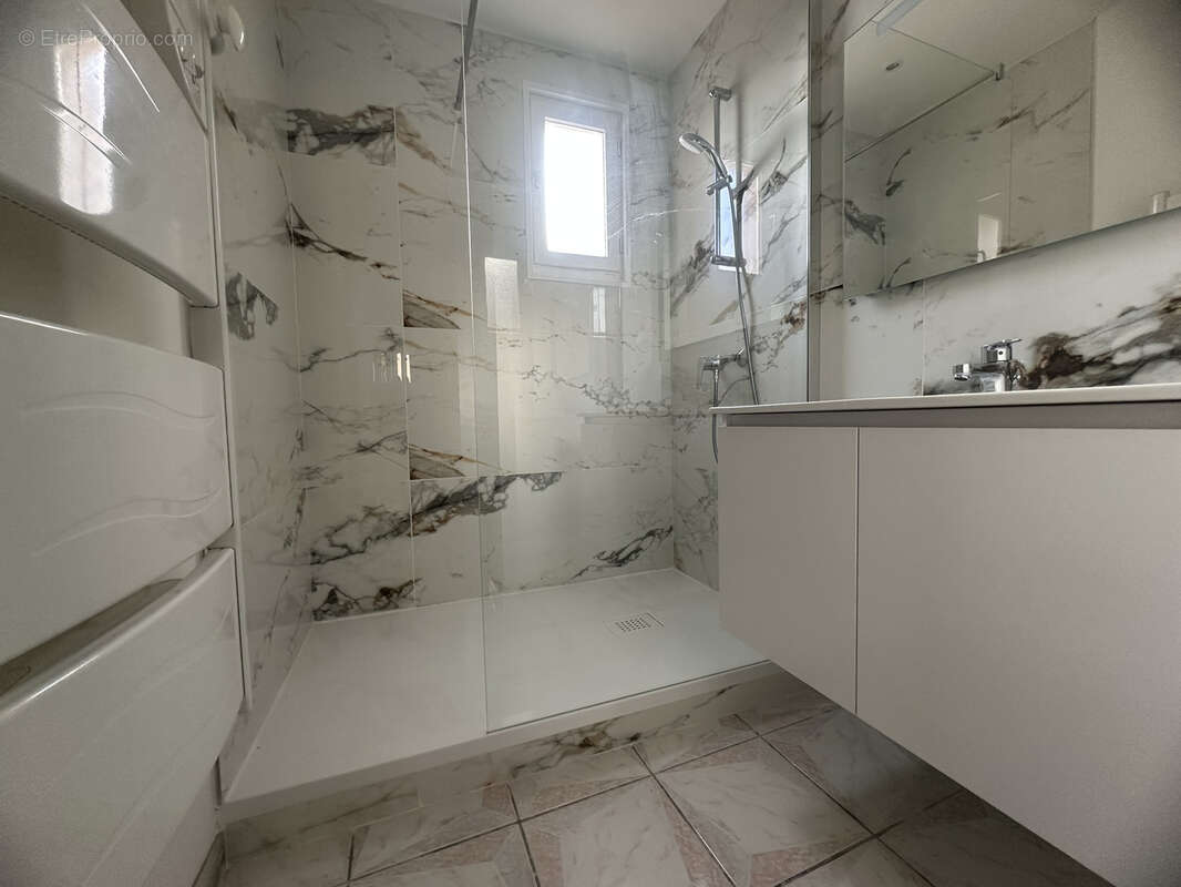 Maison à PUGET-SUR-ARGENS