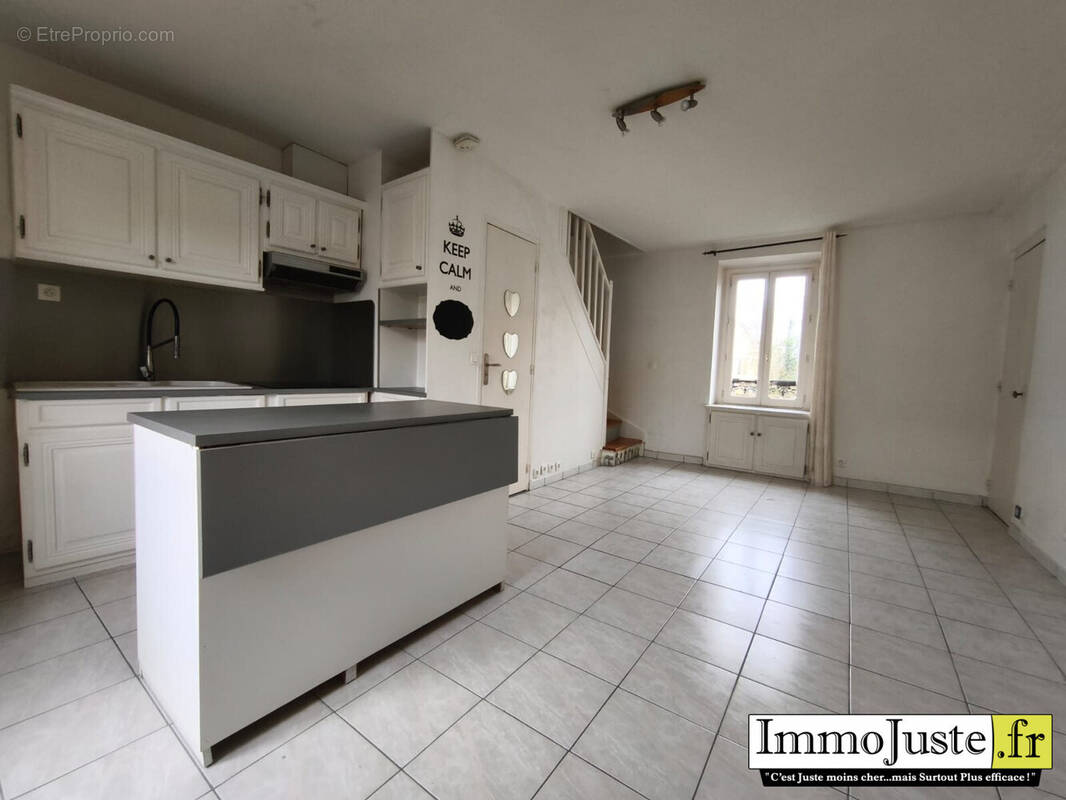 Appartement à LES ESSARTS-LE-ROI